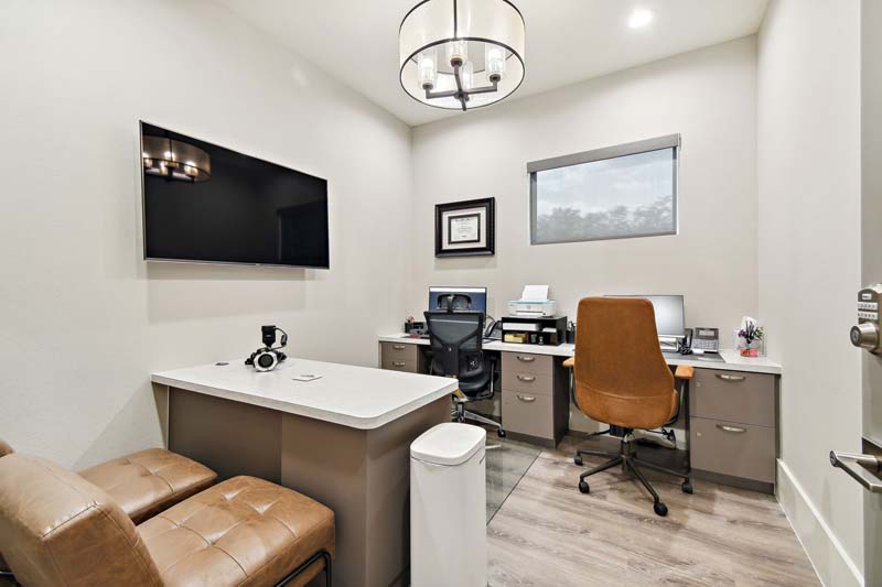 Consultation room for insurance and financing in Trinity FL